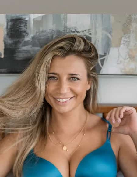 April Carter profile photo