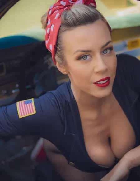 Getinthecar_ profile photo