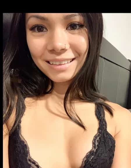 Violet Rose 🌹 💜 profile photo