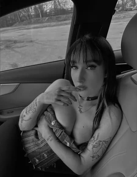 Emmi 🐱 OnlyFans profile