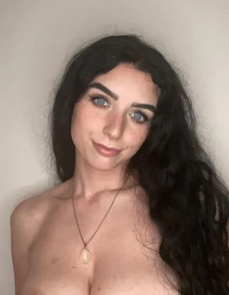 Belle OnlyFans profile