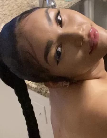 Kiane OnlyFans profile