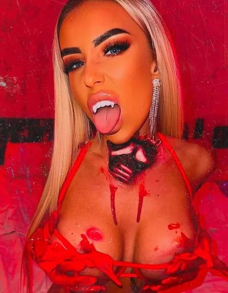 LucySea VIP #1 blonde on OF 💞😈 OnlyFans profile