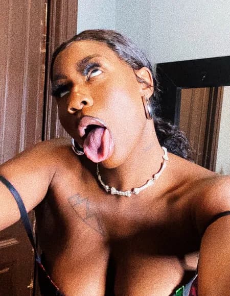 HOTMOM OnlyFans profile