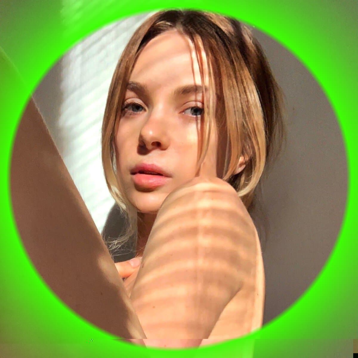 Jules Bond TV OnlyFans profile