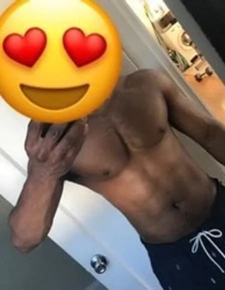 Zeez OnlyFans profile