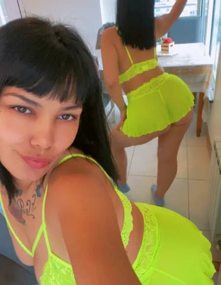 ZIA OPEN HOLES 👌 OnlyFans profile