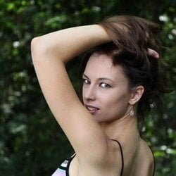 Abiadultpics