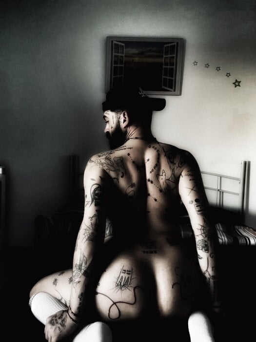 Adamisackk