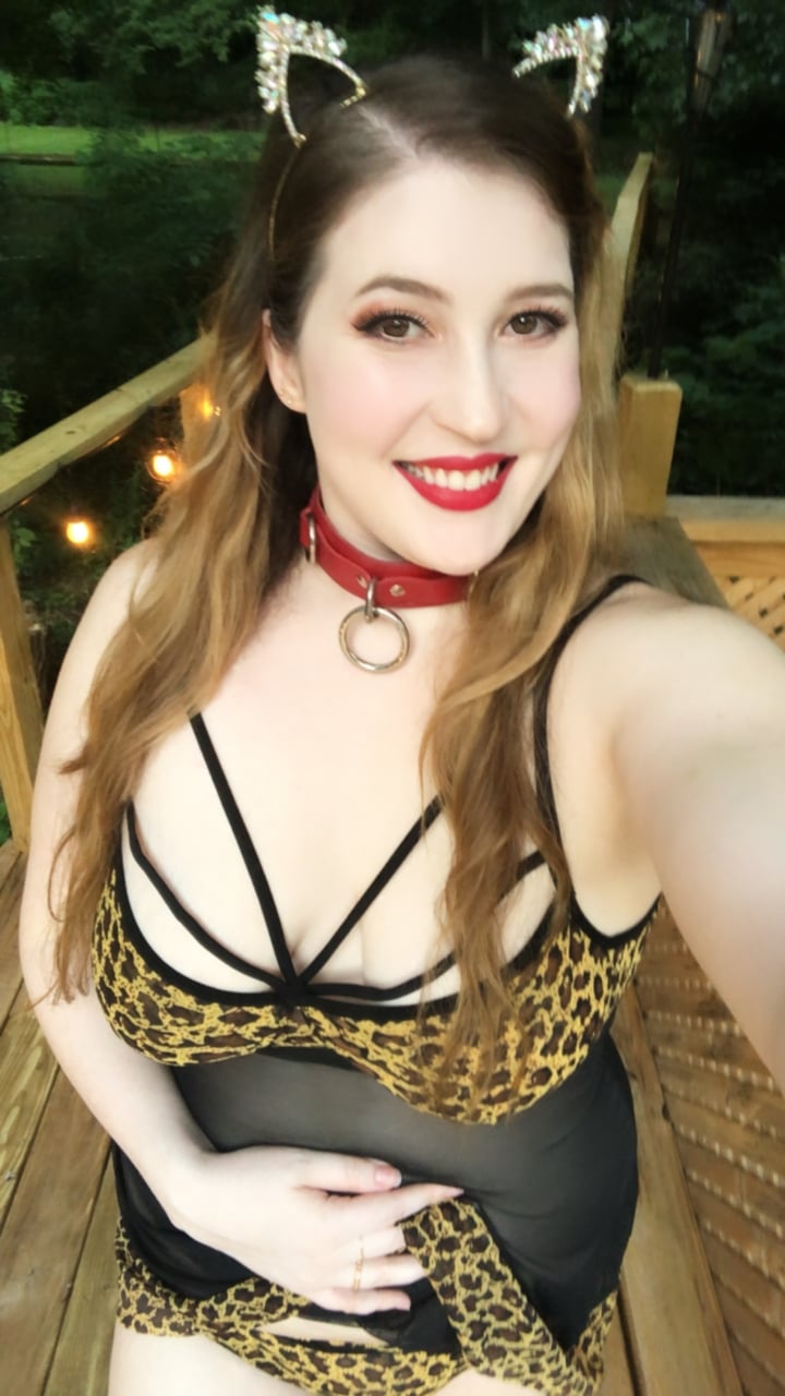 Alabasterkitten