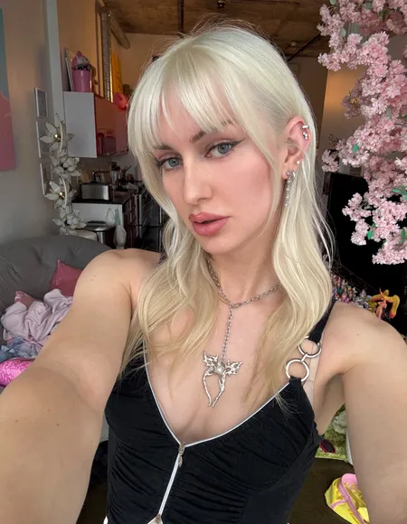 Goddess Alaska 👑 Big D Barbie