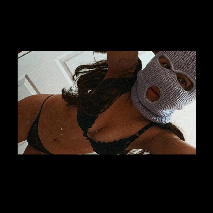 Alejandrapink