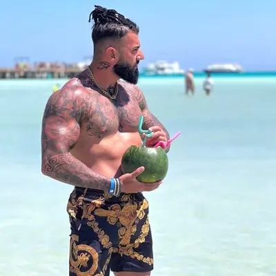 Alexmuscle24