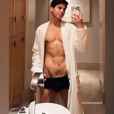 Alex 🏷️