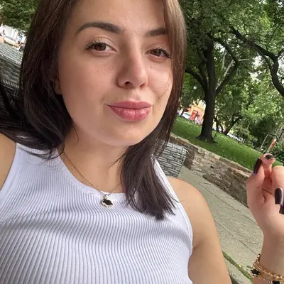 Alina💖
