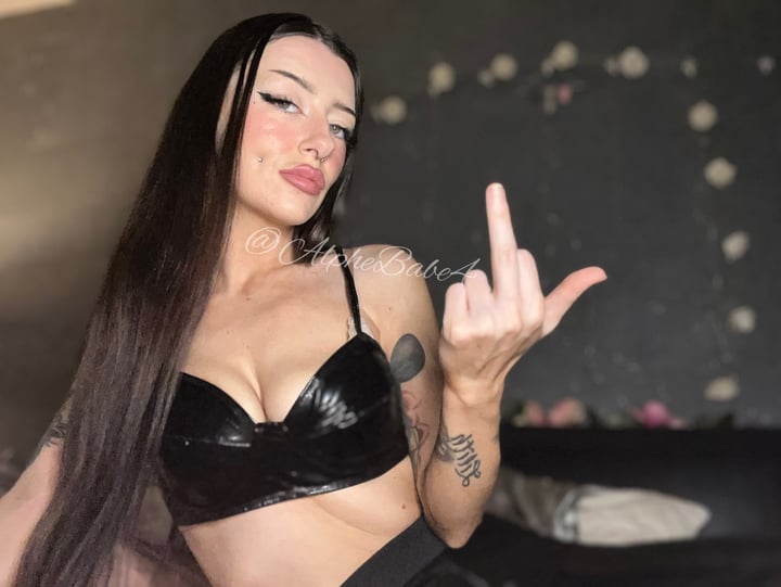 Alphababe4