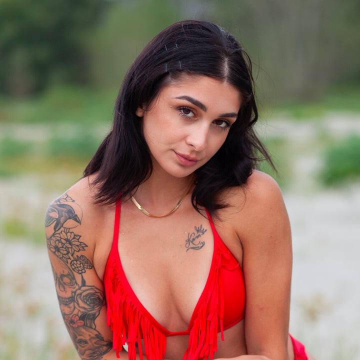 Amariswhite