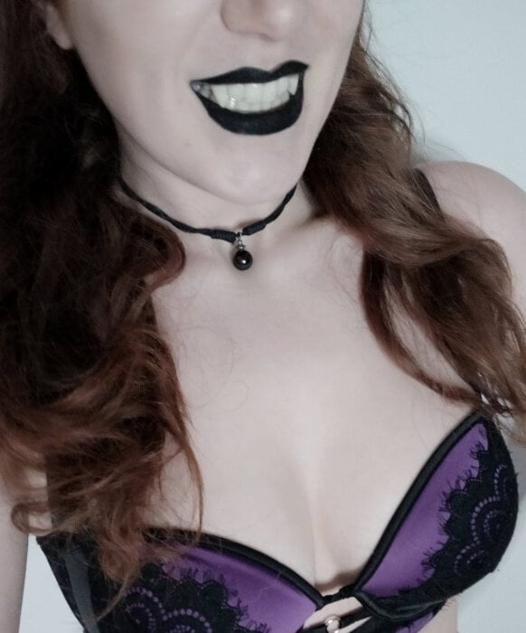 Anastasiascarlett