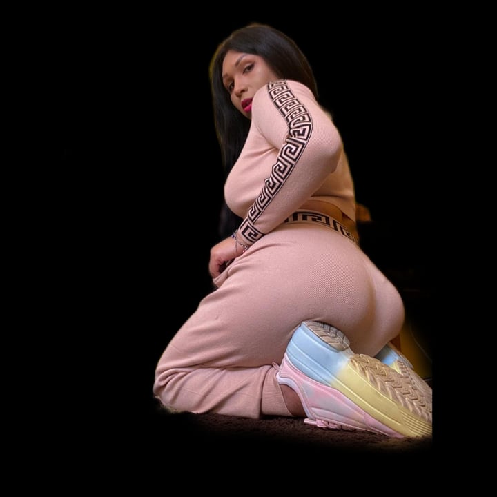 Angieonassis16