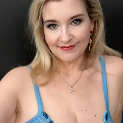 Annemarieontourfree