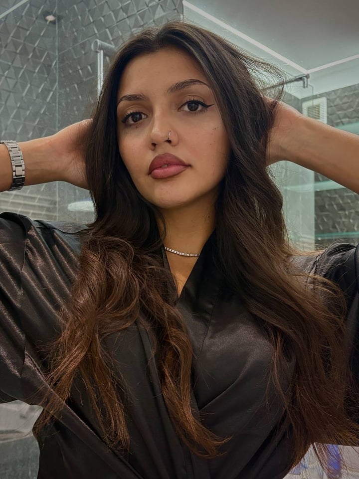 Ariana Belle