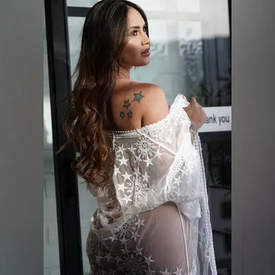 Ashlyeroberts01