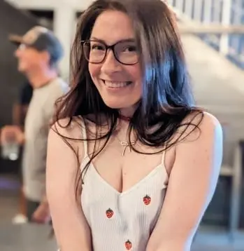 Ava
