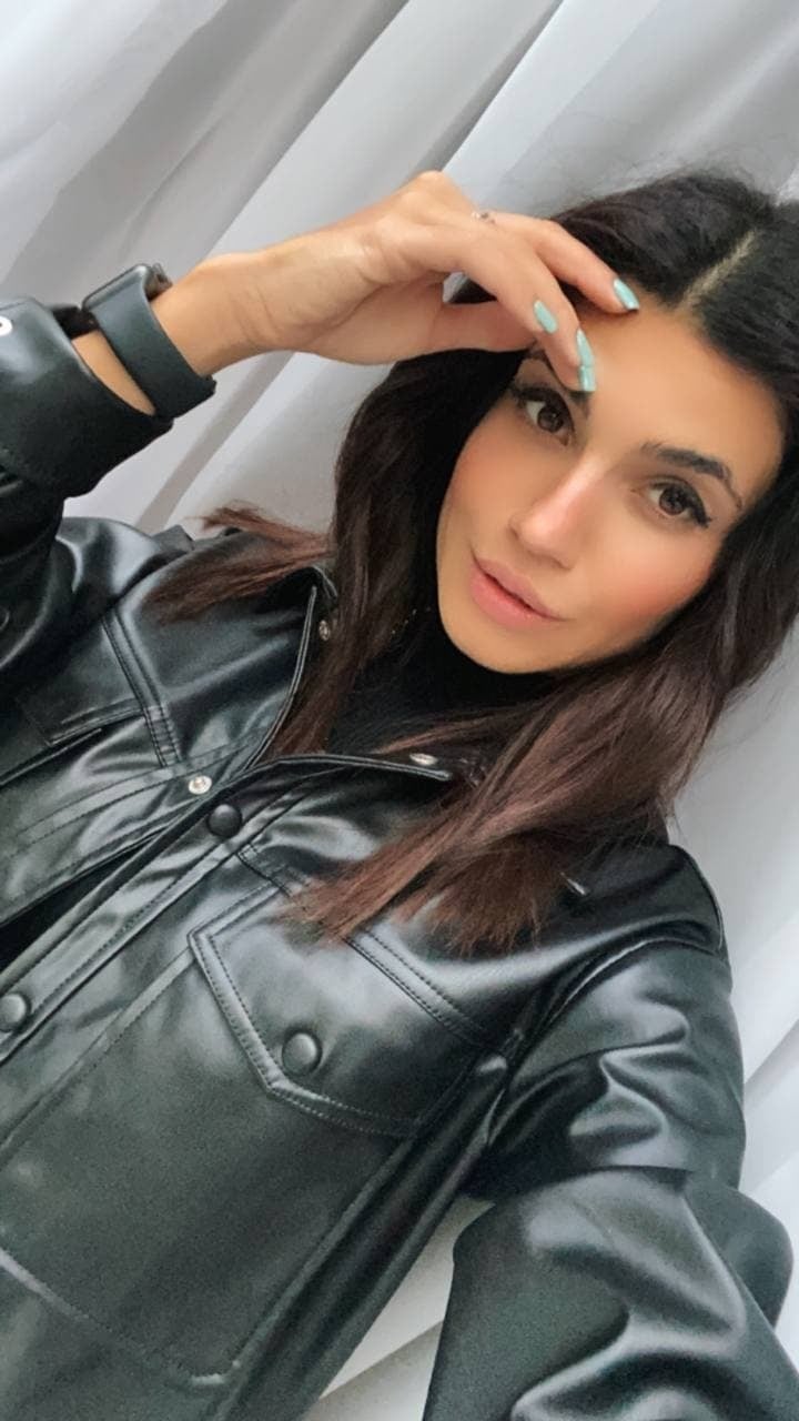 Azaliawife