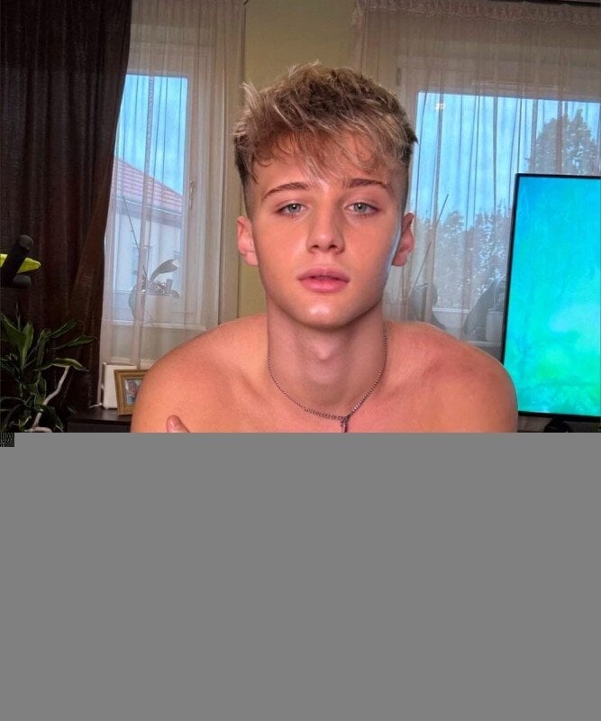 Blondeking21