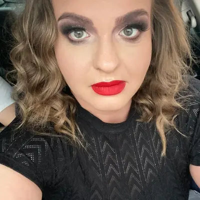 Blondyredlips