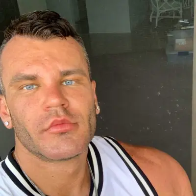 Bobbybicepsxxx