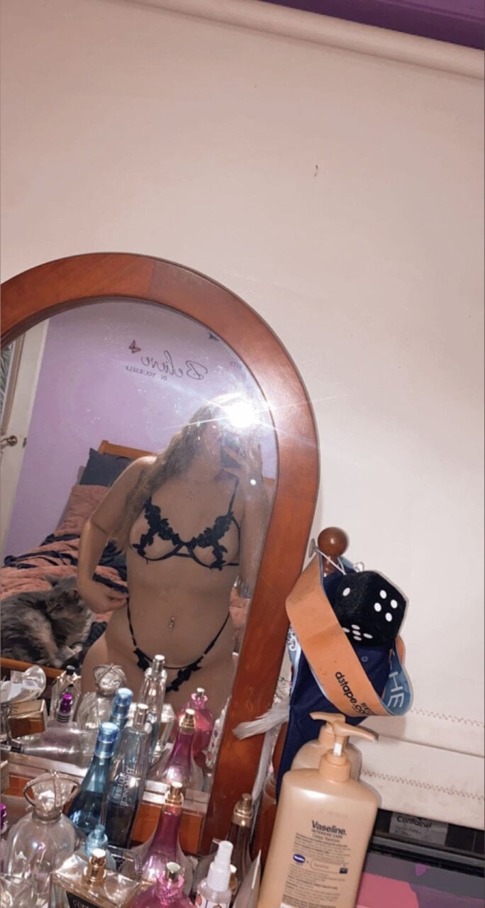 Britneyrose9903