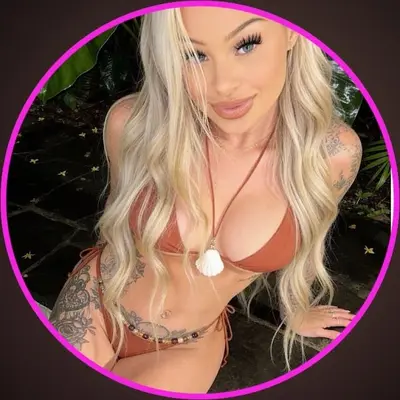 😘 Brooke is 𝗖𝗥𝗘𝗔𝗠𝗬 🥛