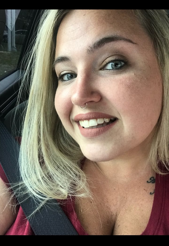 ThickThighsBlueEyes