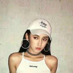 扑朔迷离.