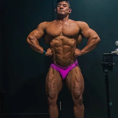 Muscled Latino 💪😈