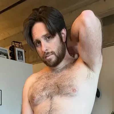 Charliegay12