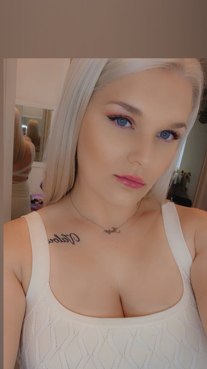 Chloekiss1