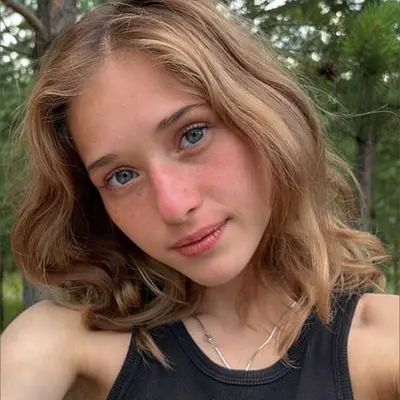 𝐌𝐢𝐚🌺