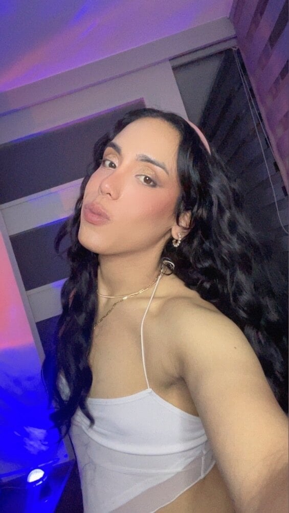 Cris Doll X