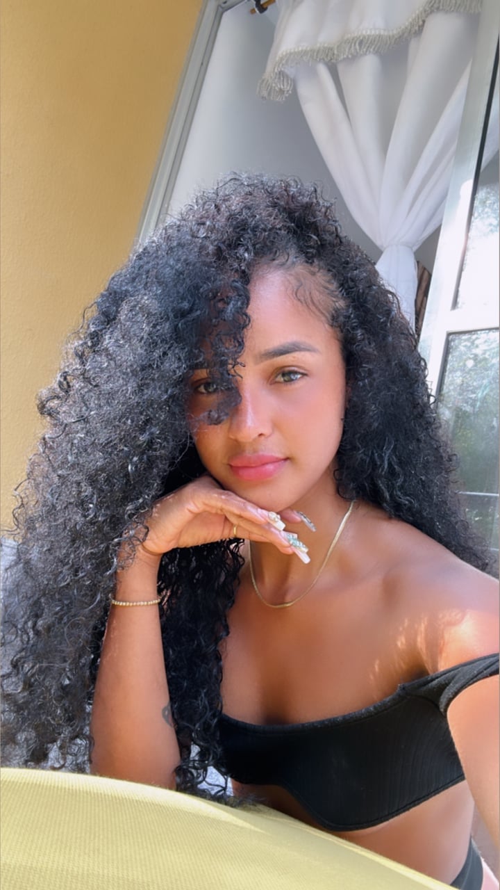 Curlysweett