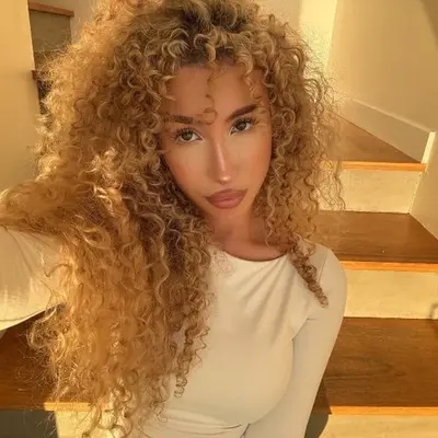 Curlychick