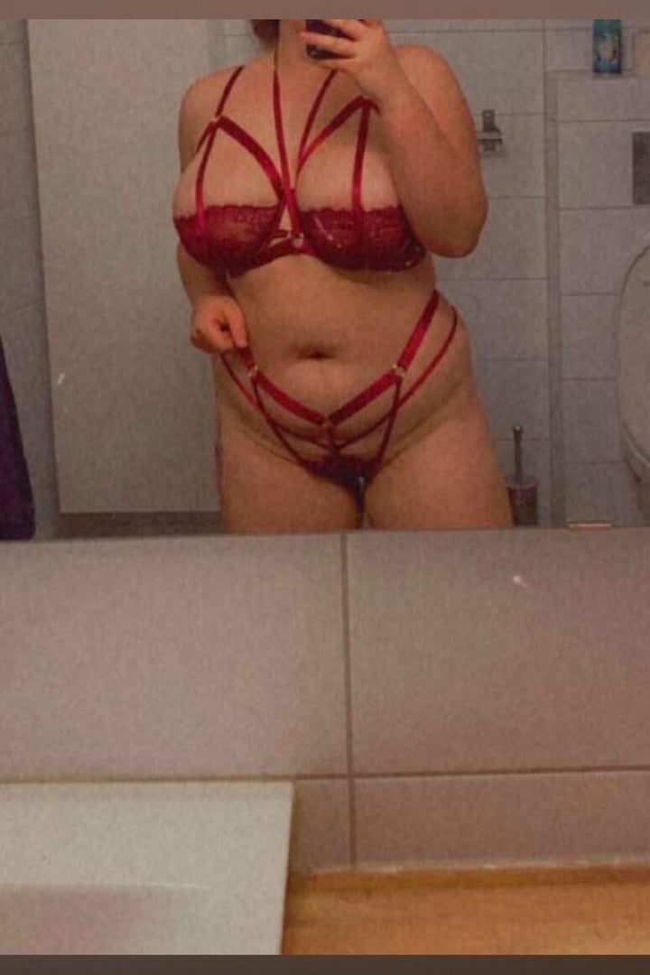 Curvygalxxx