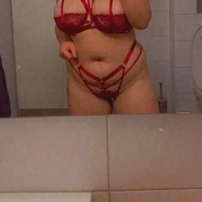 Curvygalxxx