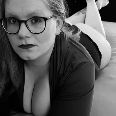 Curvyleo93