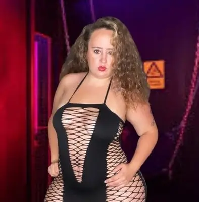 Curvywithalotofcake