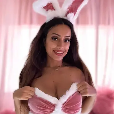 🖤🐰Dark Bunny Babe🐰🖤