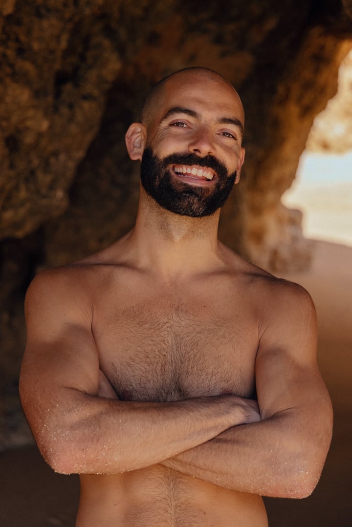 Daronaked