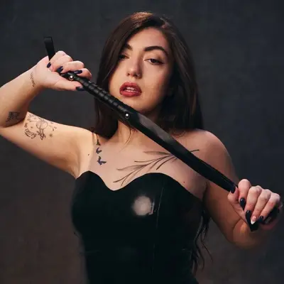 ENCHANTRESS DANA | FEMDOM