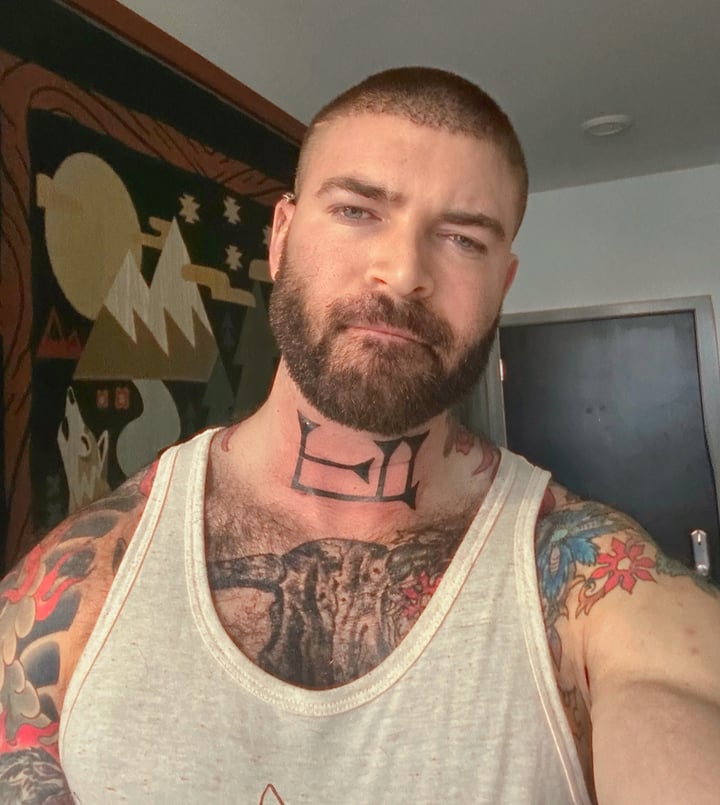 Dirtytattedtop